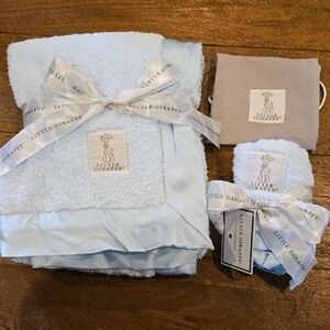 Little Giraffe Light Blue Blanket Set with Gray Pouch
